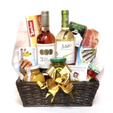 Gourmet basket with duo of wines